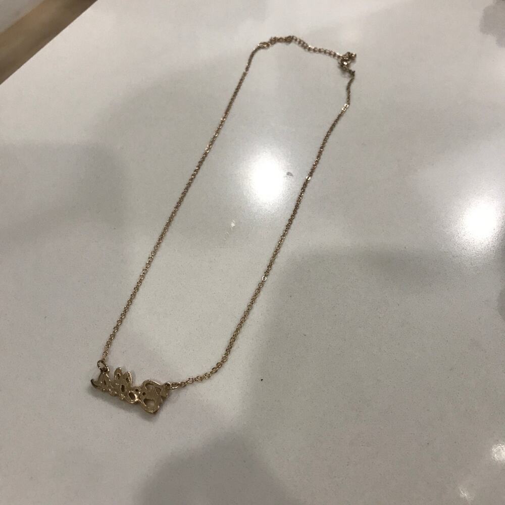 Bella pearl Necklace - Picture 3 of 3